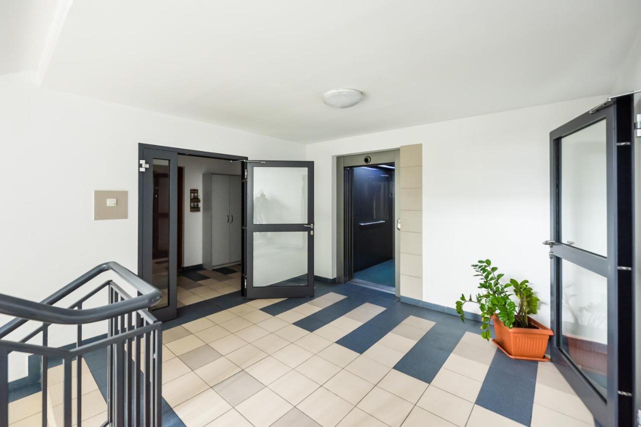 Ursus Pleasant Apartment Варшава Екстер'єр фото