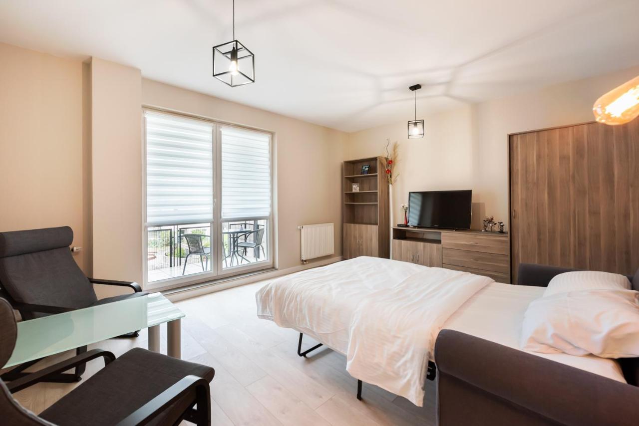 Ursus Pleasant Apartment Варшава Екстер'єр фото