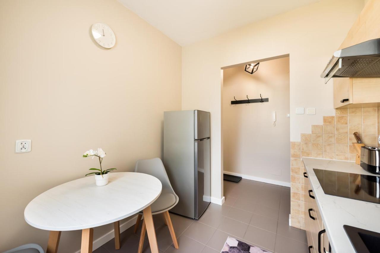 Ursus Pleasant Apartment Варшава Екстер'єр фото